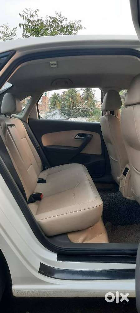 Volkswagen Vento, 2015, Petrol