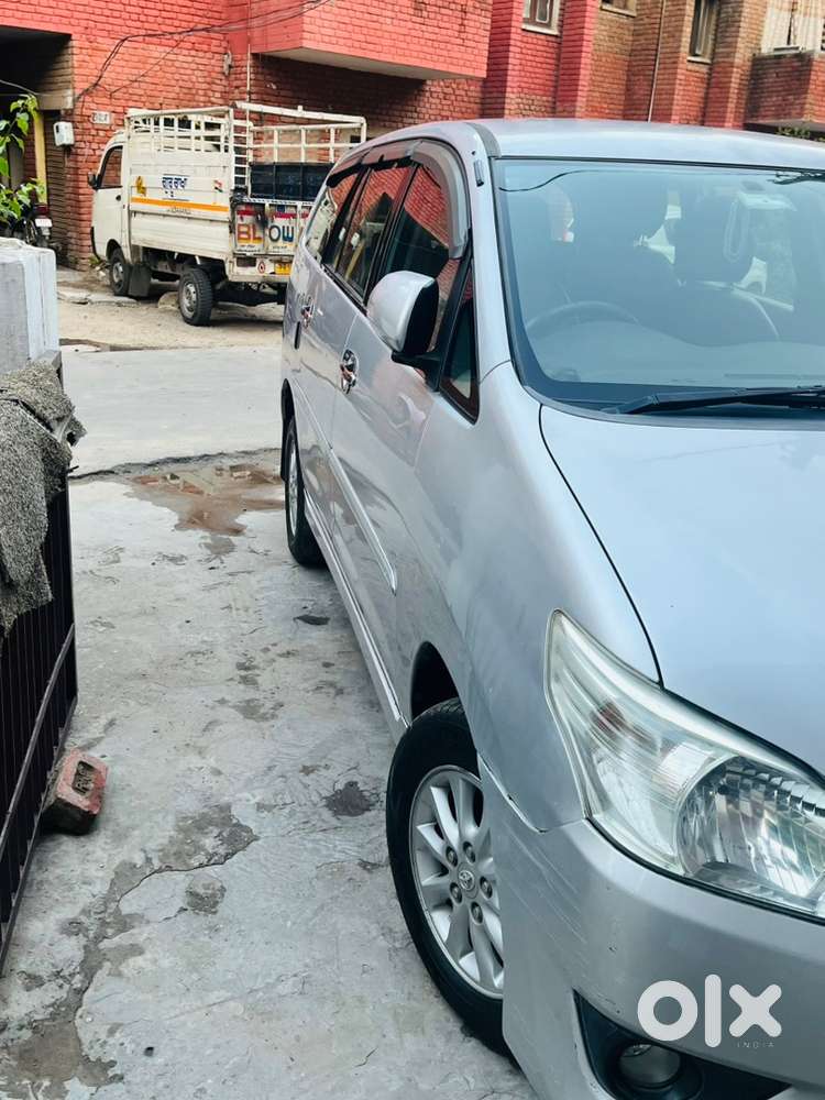 Toyota Innova 2013 Diesel Well Maintained