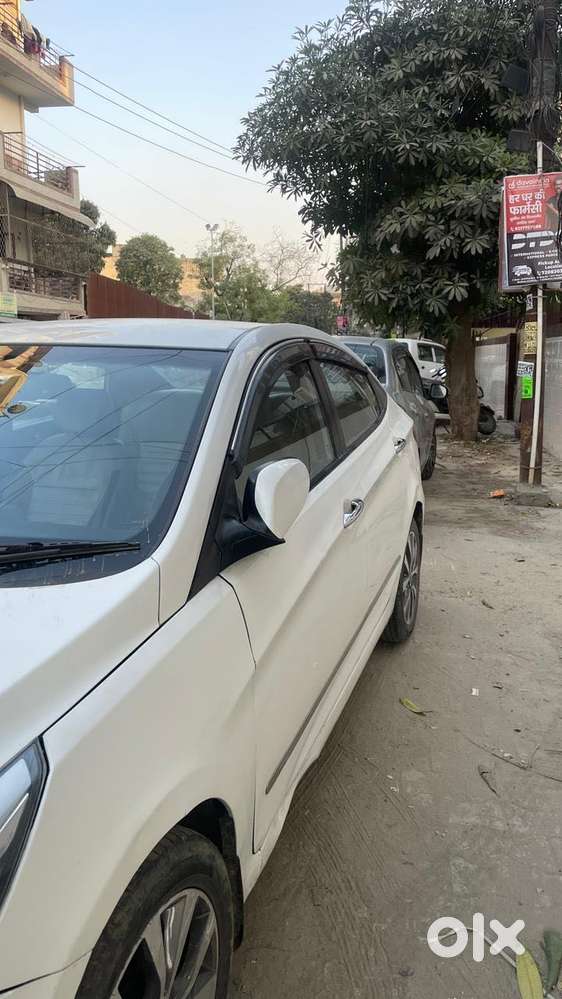 Hyundai Verna 1.6 Vtvt At Sx, 2015, Petrol