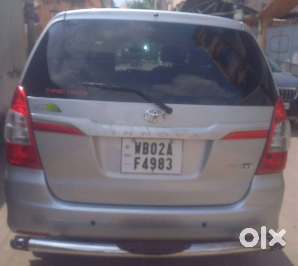 Toyota Innova 2.5 G (diesel) 8 Seater Bs Iv, 2014, Diesel