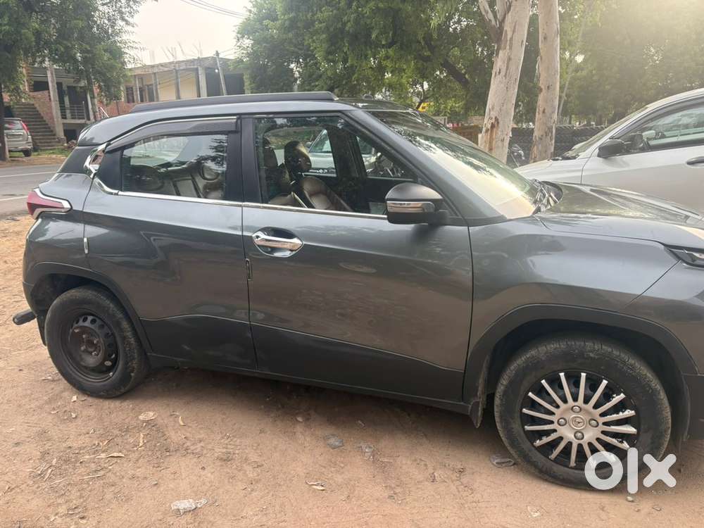 Tata Punch Petrol 2023