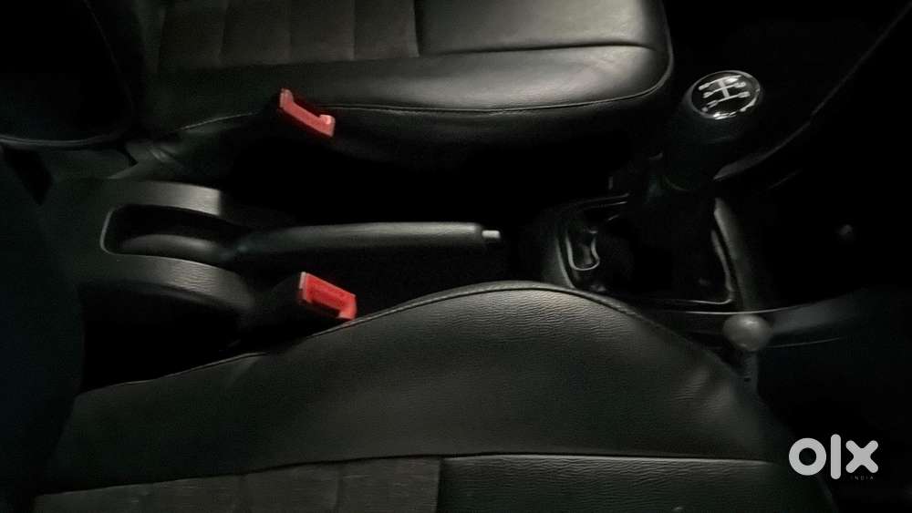 Maruti Suzuki Swift Lxi, 2016, Petrol