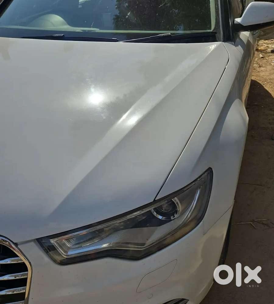 Experience Luxury With This Audi A6 Model.
- Variant 2.0 35 Tdi Techno
