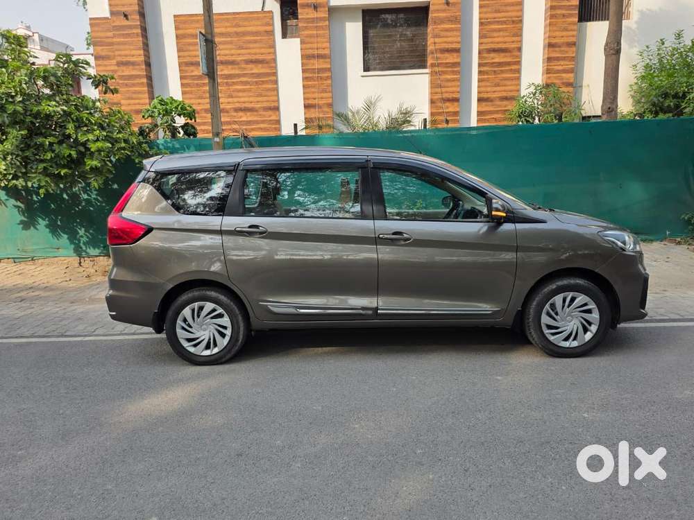 Maruti Suzuki Ertiga 2022-2023 Vxi Cng, 2022, Cng & Hybrids
