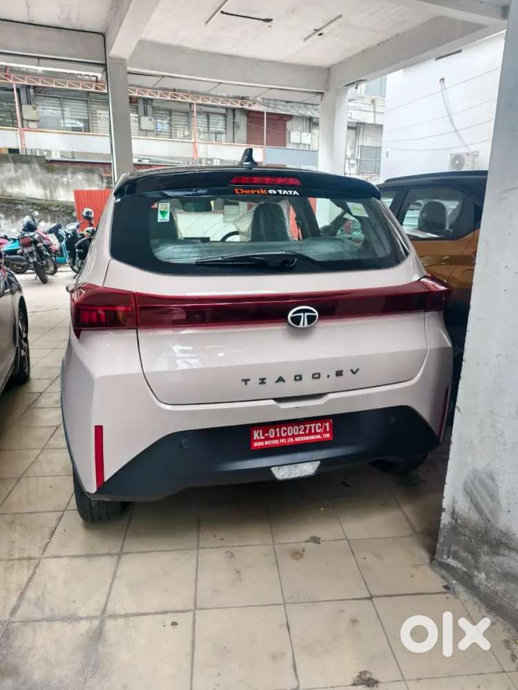Tata Tiago Ev