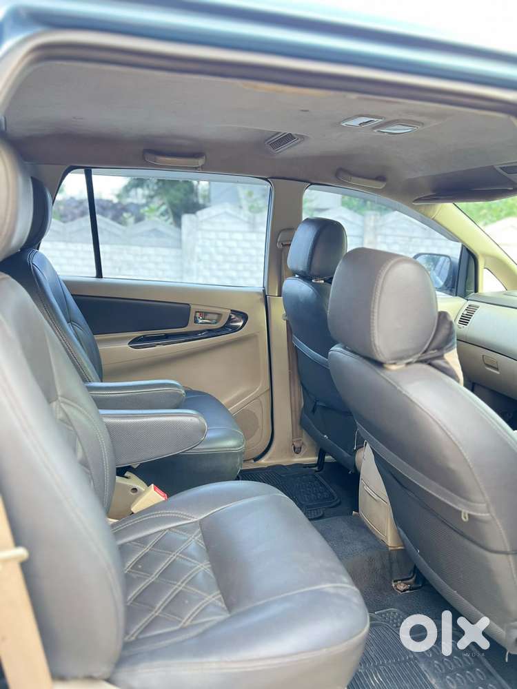 Toyota Innova 2.5 Z Diesel 7 Seater, 2014, Diesel
