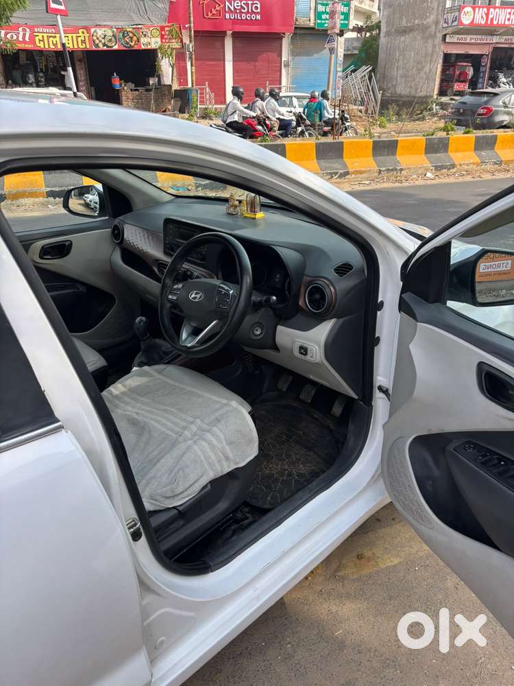 Hyundai Aura S Crdi Manual, 2023, Cng & Hybrids