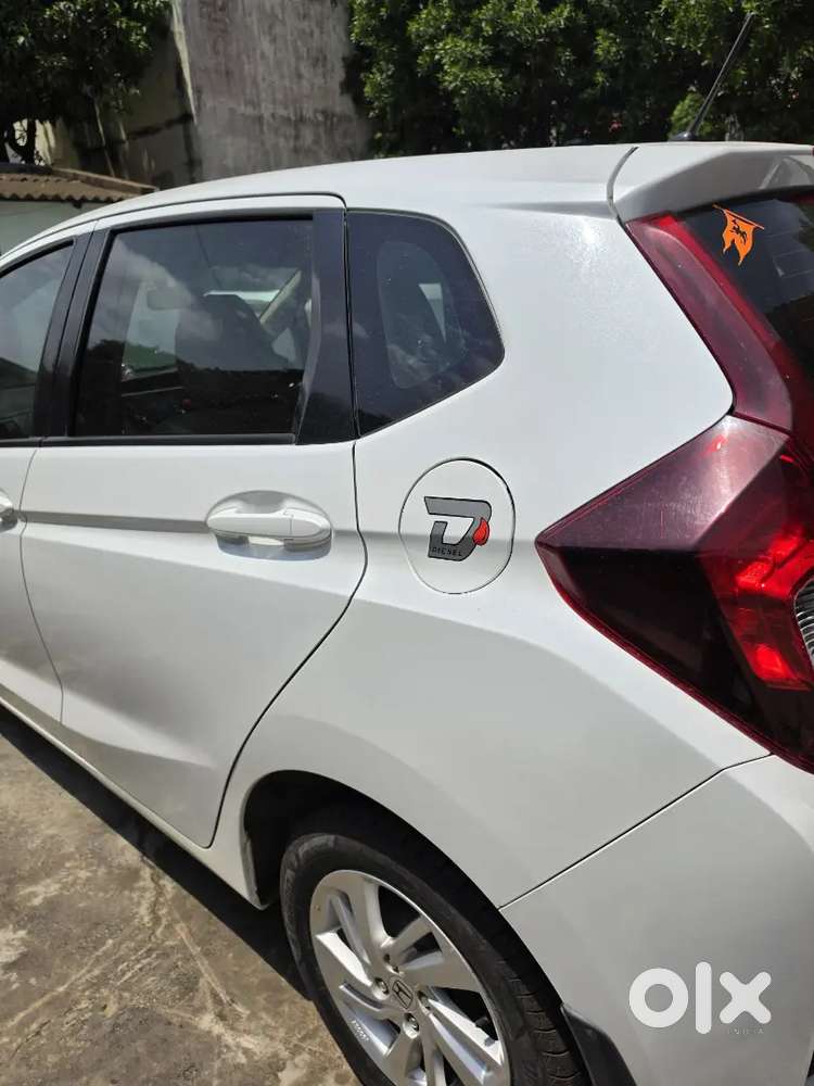 Honda Jazz 2016 Diesel Well Maintained
