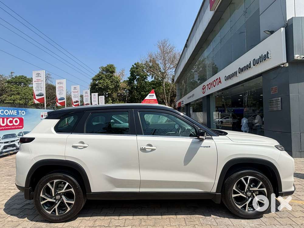 Toyota Urban Cruiser Hyryder 1.5 V Hybrid, 2024, Petrol