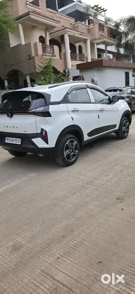 Tata Nexon Smart Plus 2025