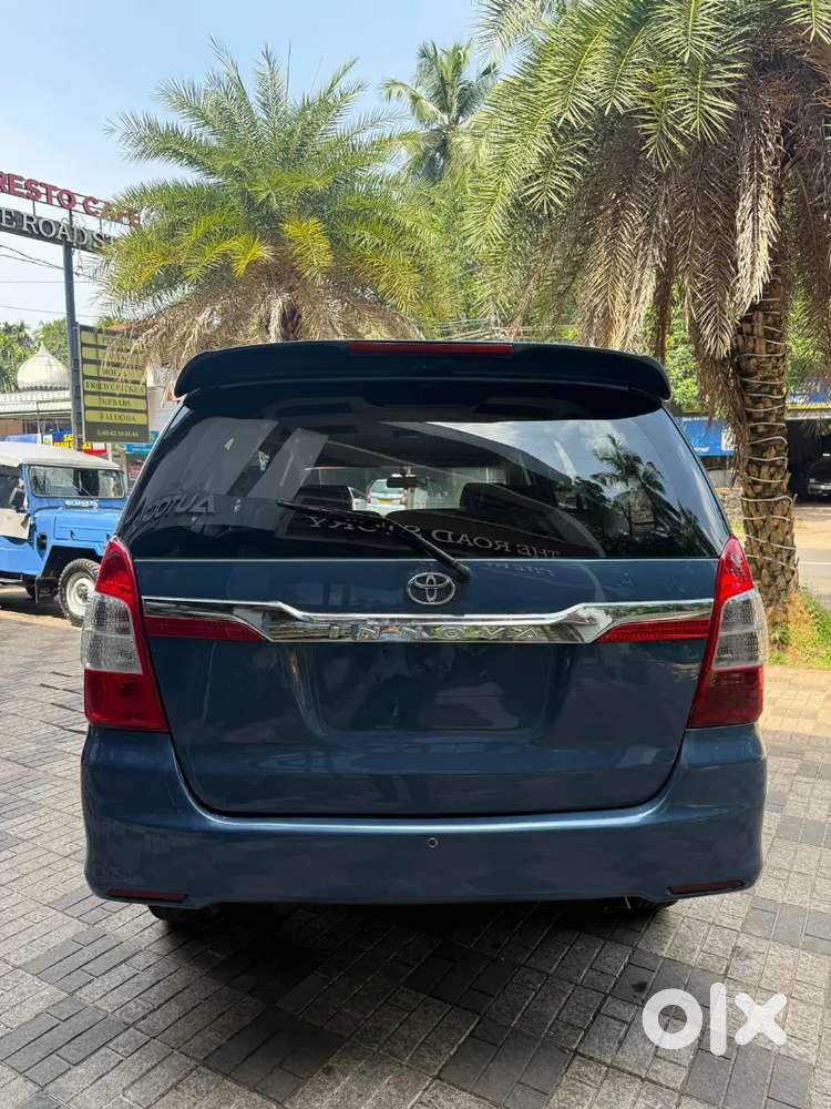 Toyota Innova Diesel 2012