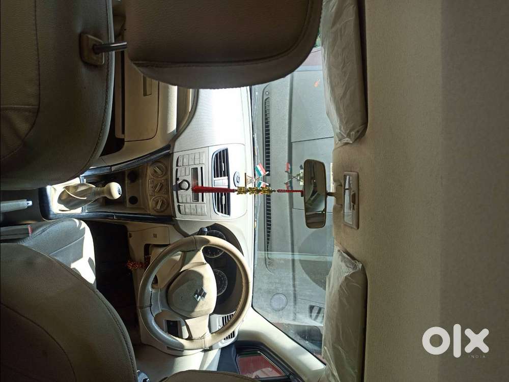 Maruti Suzuki Ertiga Vxi 2013