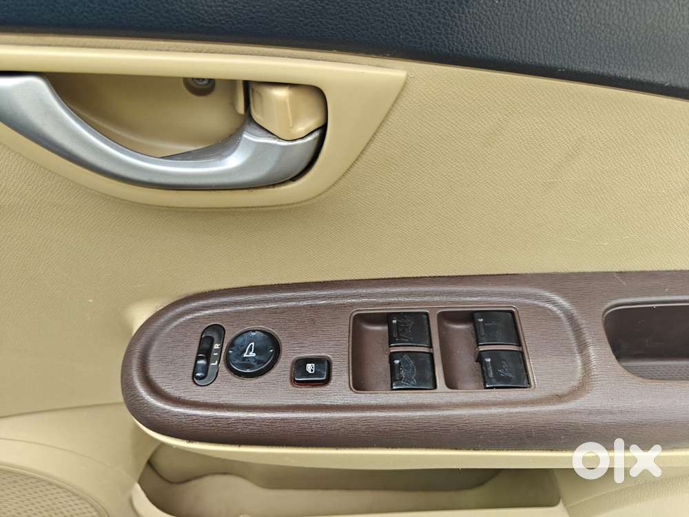 Honda Brio Vx Mt, 2013, Cng & Hybrids