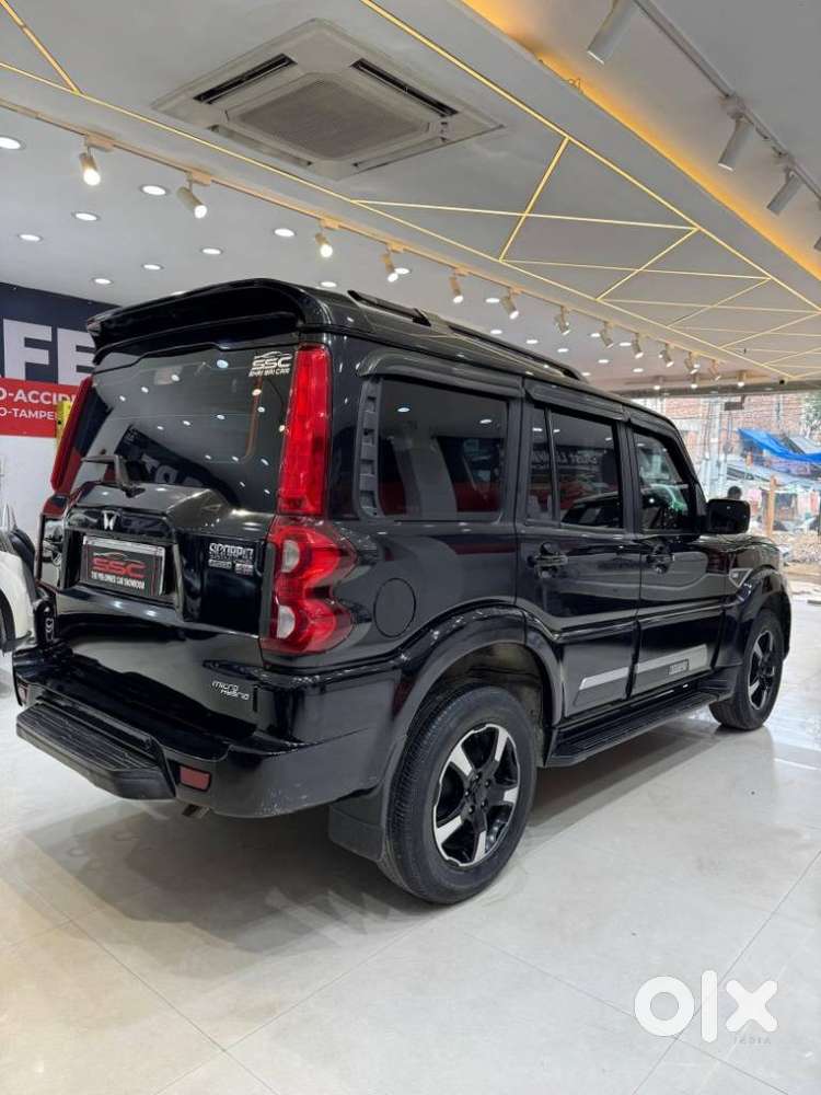 Mahindra Scorpio Classic 2.2 S 11 Mt 7 Str, 2023, Diesel