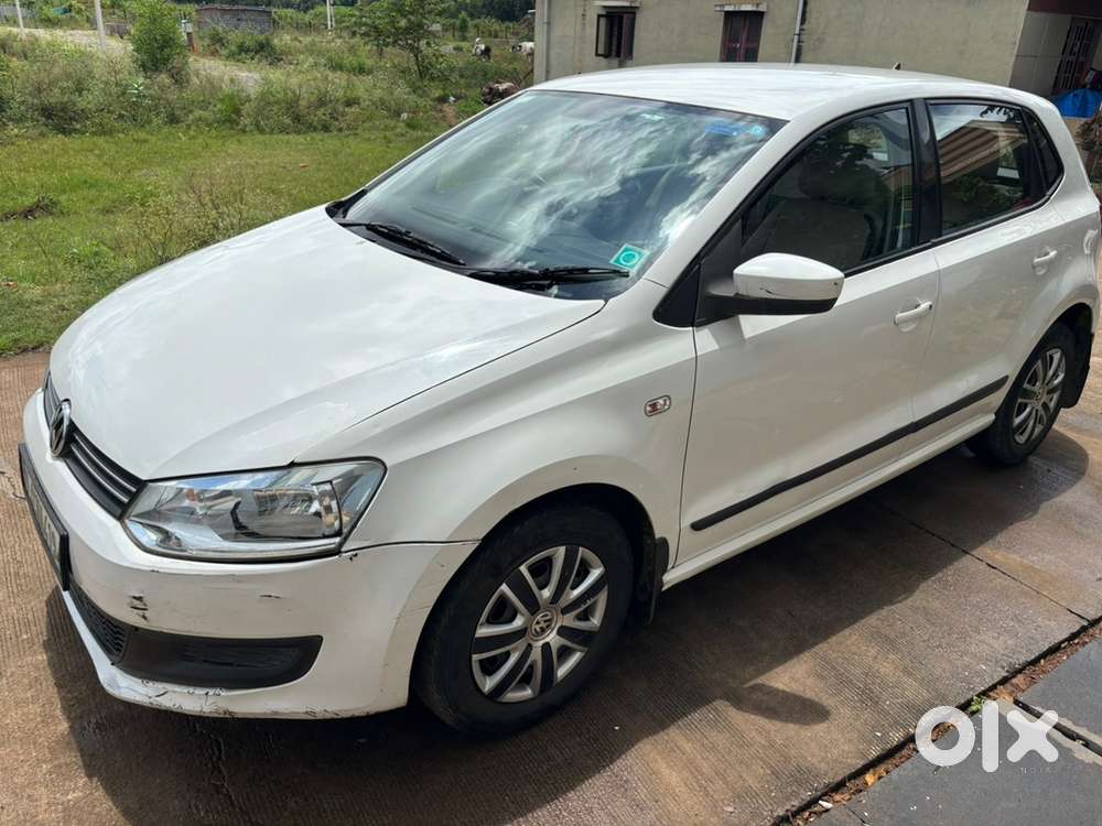 Volkswagen Polo Petrol Manual 2010