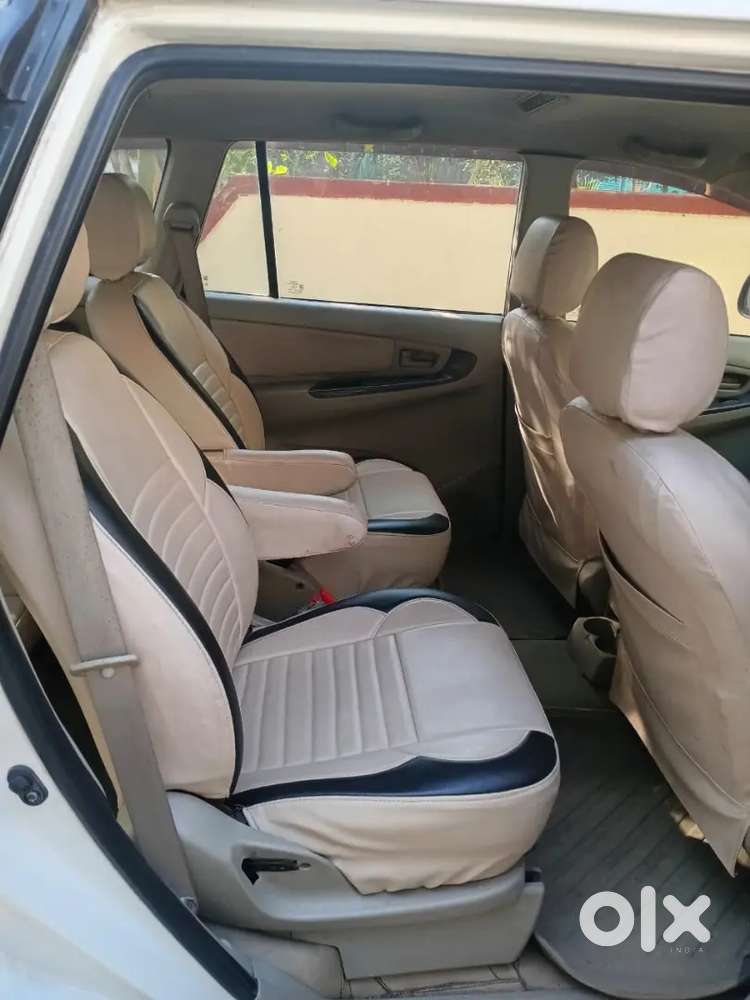 Toyota Innova, Well Maintained, Very Powerful Engine, Diesel 7 Seater