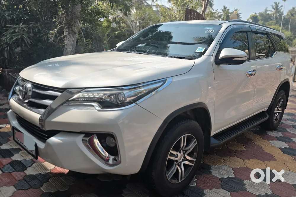 Toyota Fortuner 2017 Diesel 143000 Km Driven Orginal Kerala