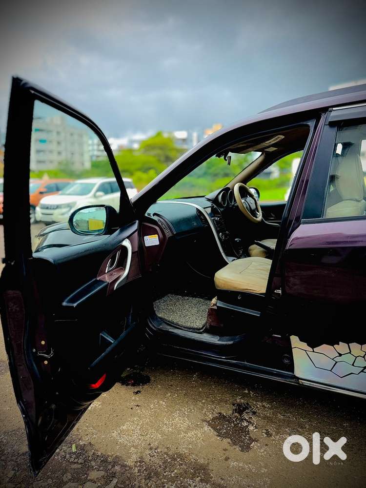 Mahindra Xuv500 W8 2012