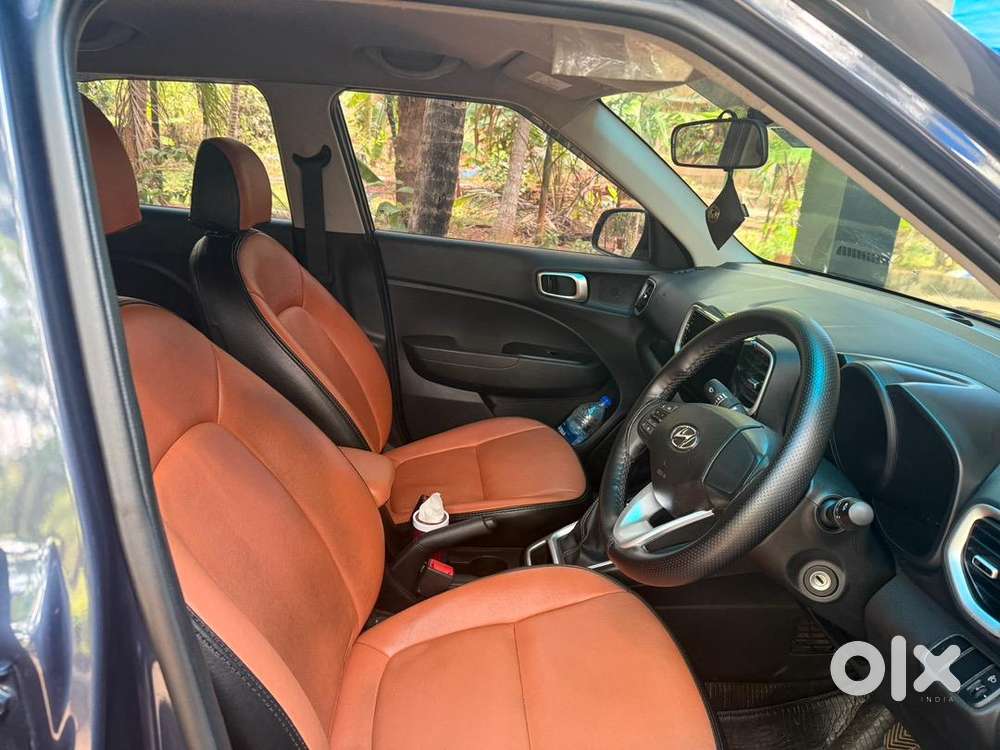 Hyundai Venue 2022 Petrol Well Maintained