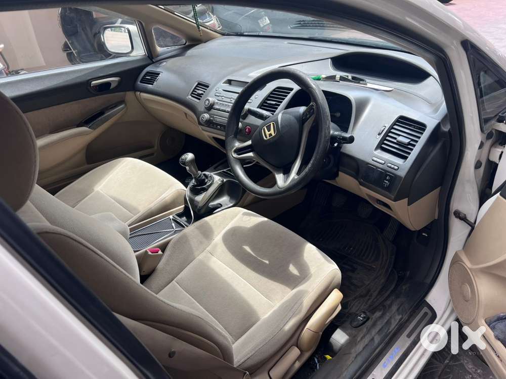Honda Civic Petrol Mt 2010