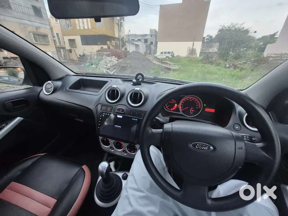 Ford Figo Petrol Zxi 2010
