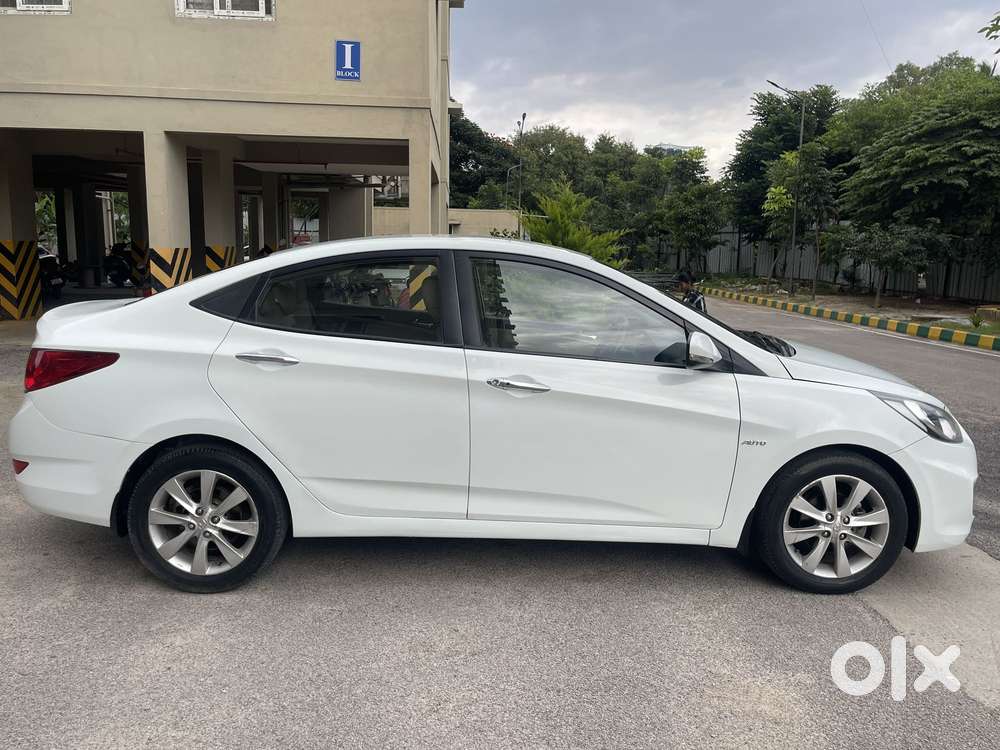 Hyundai Verna 1.6 Sx (o) Vtvt At, 2012, Petrol