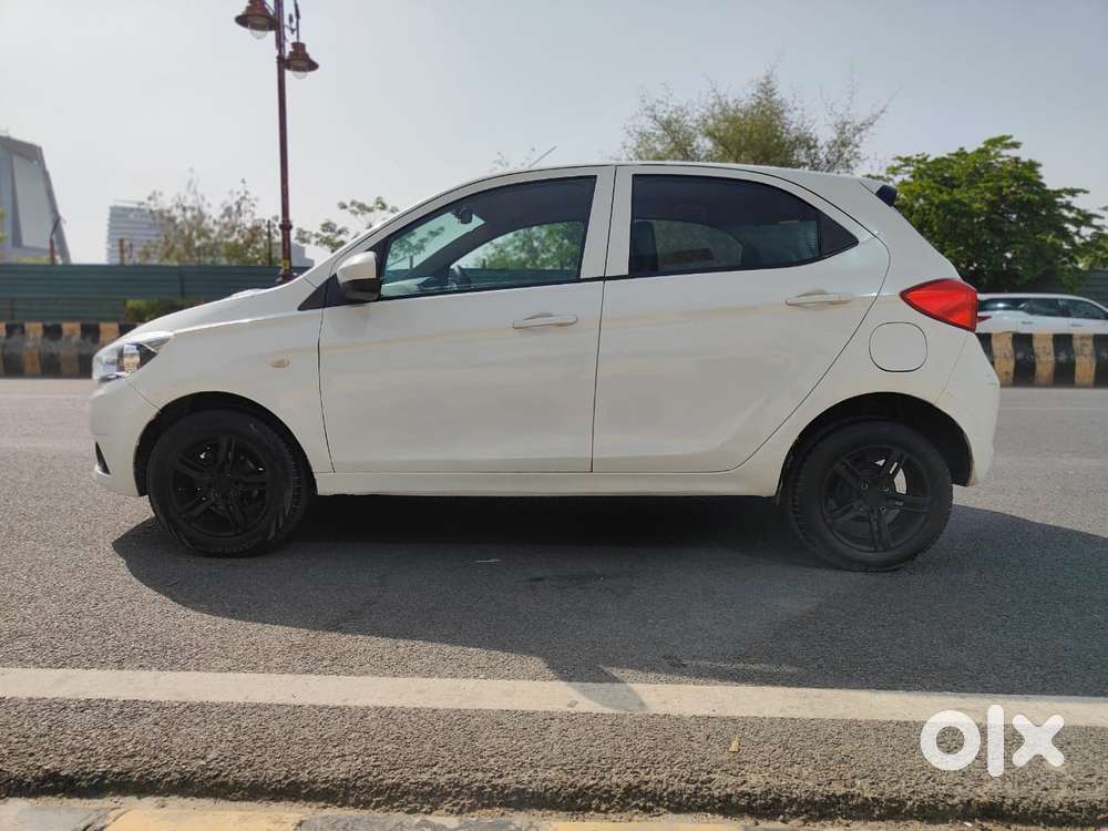 Tata Tiago 1.2 Revotron Xt (o), 2018, Petrol