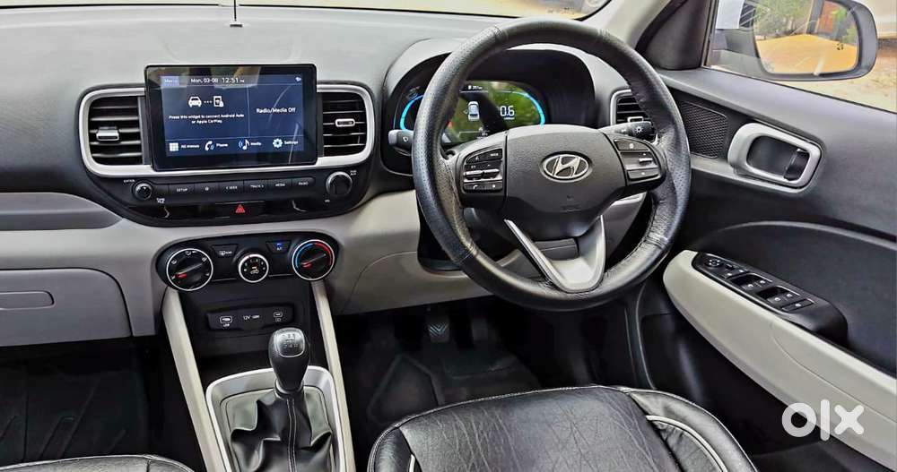 Hyundai Venue, 2025, Petrol