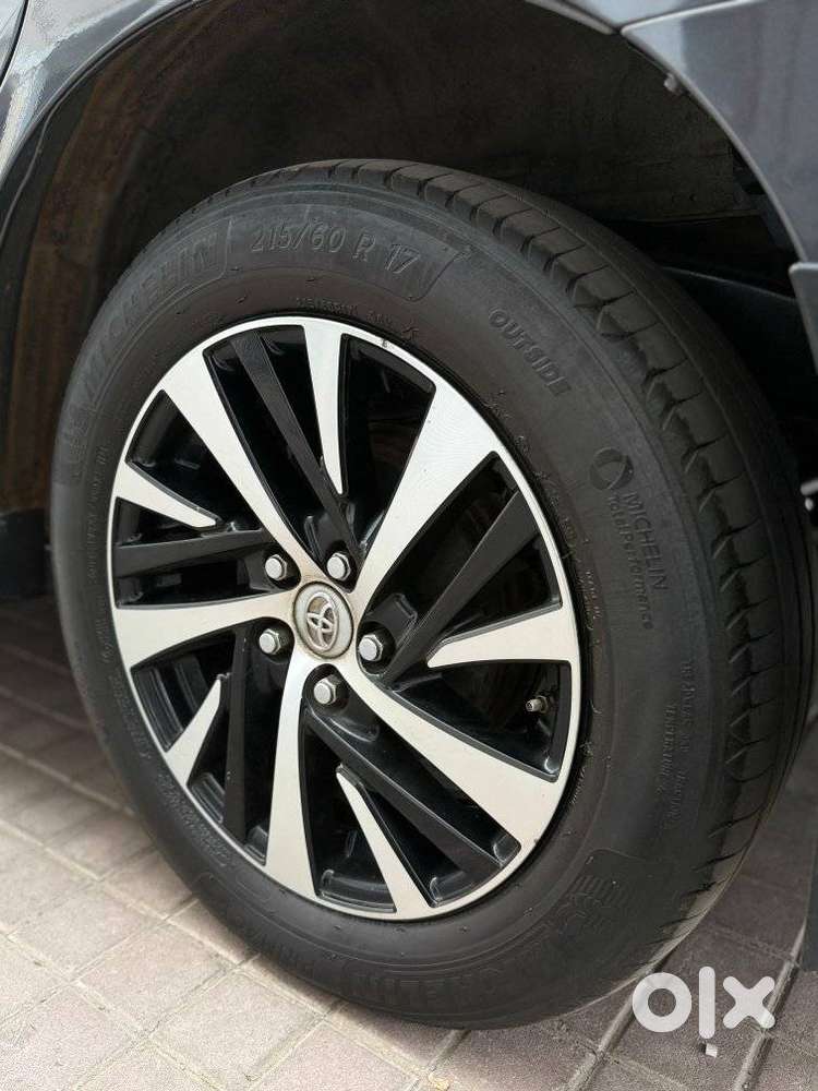 Toyota Innova Crysta Zx 2.4 Diesel 7 Seater, 2021, Diesel