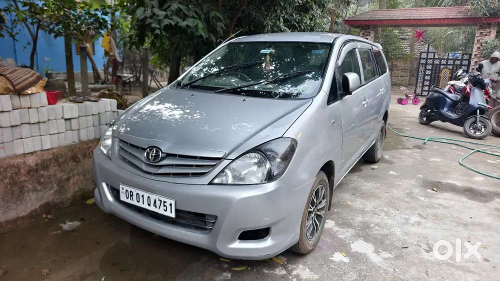 Toyota Innova 2010 Diesel Well Maintained