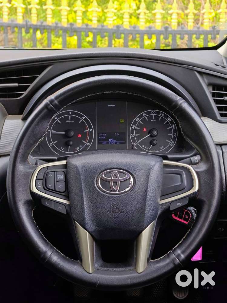 Toyota Innova Crysta 2.4 G Mt 8s, 2023, Diesel