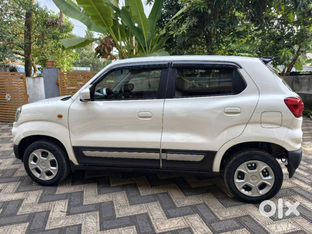 Maruti Suzuki S-presso Vxi At, 2020, Petrol