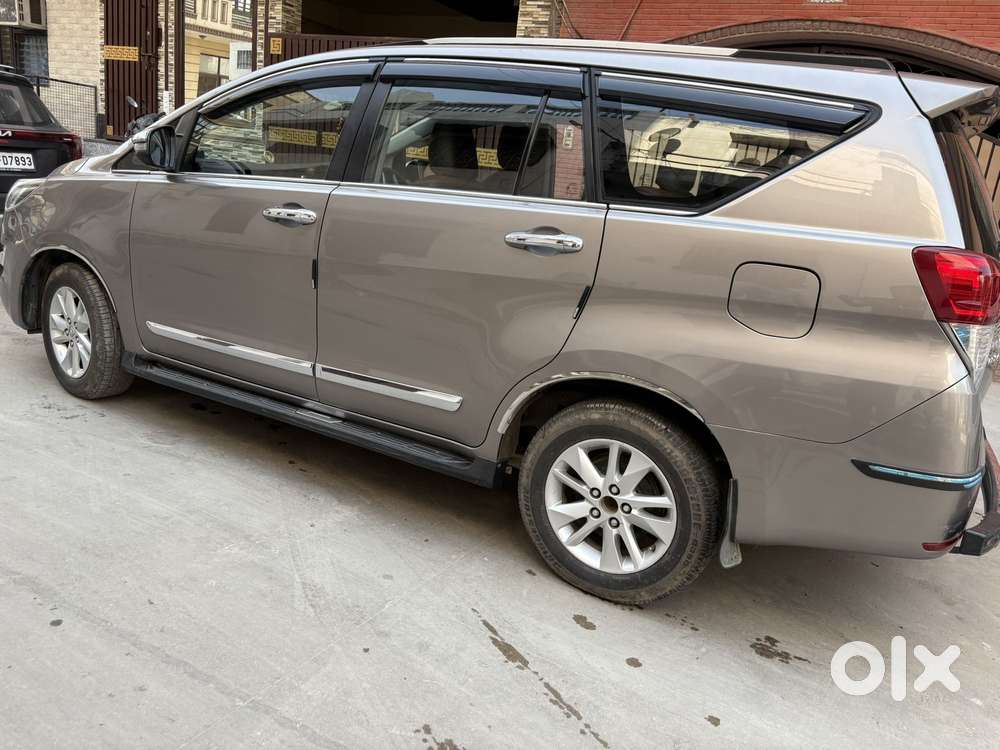 Toyota Innova Crysta 2.4 Gx Limited Edition At 7 Str, 2020, Diesel