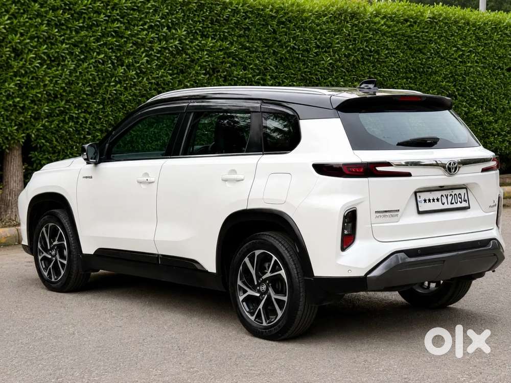 Toyota Urban Cruiser Hyryder 1.5 V Hybrid, 2023, Petrol