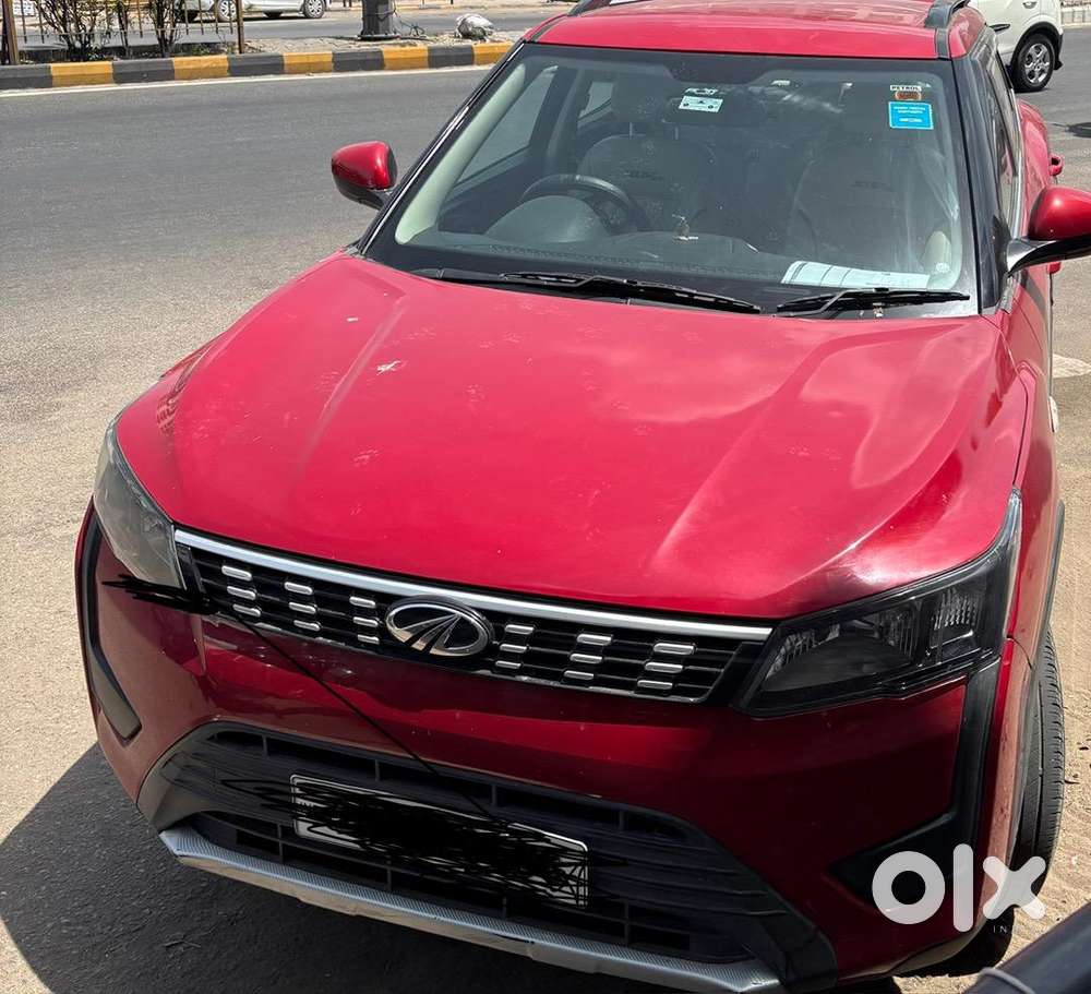 Mahindra Xuv300 2019 Petrol Well Maintained