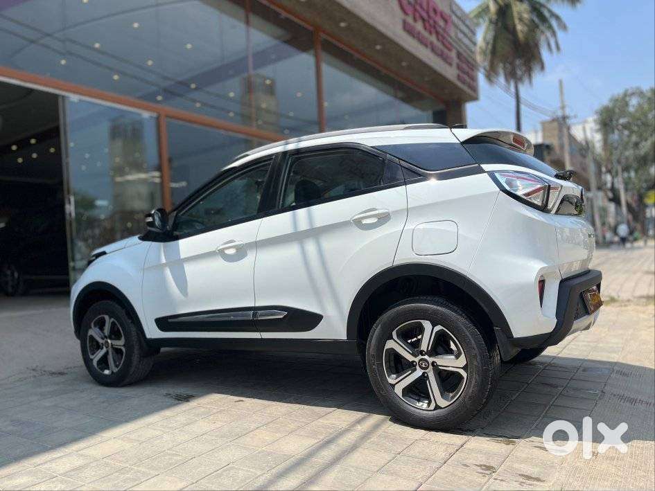 Tata Nexon 1.2 Revotron Xz Plus, 2023, Petrol