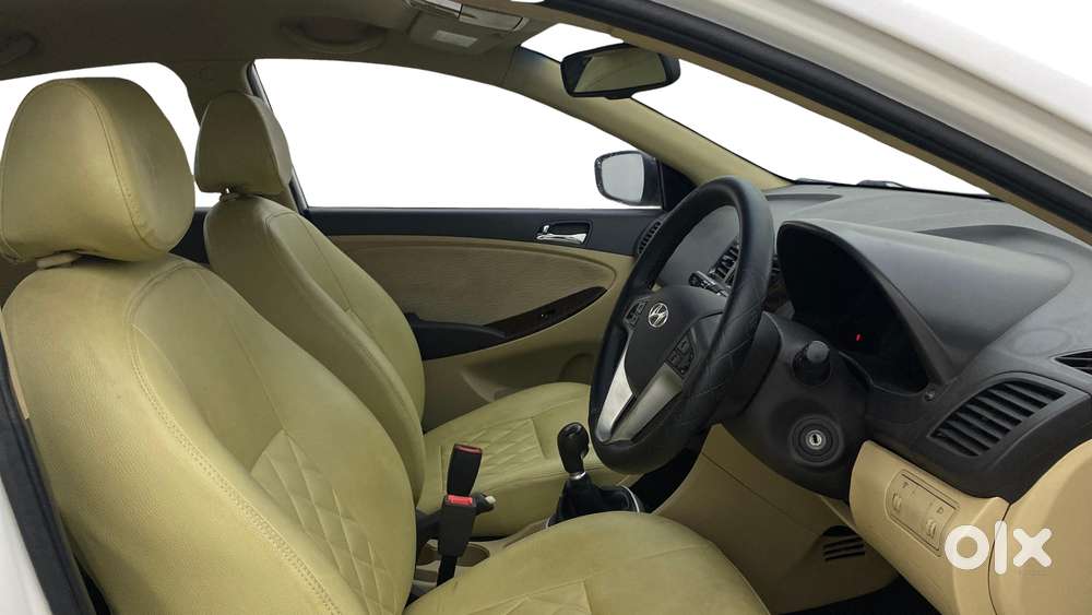 Hyundai Verna Fluidic 1.6 Vtvt Sx, 2013, Petrol
