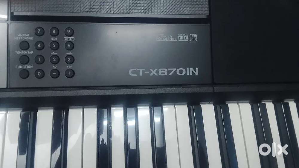 Casio CT-X870IN piano