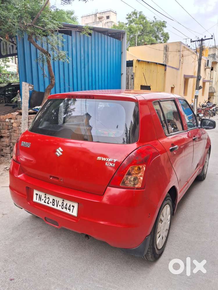 Maruti Suzuki Swift Lxi Bsiv, 2009, Petrol