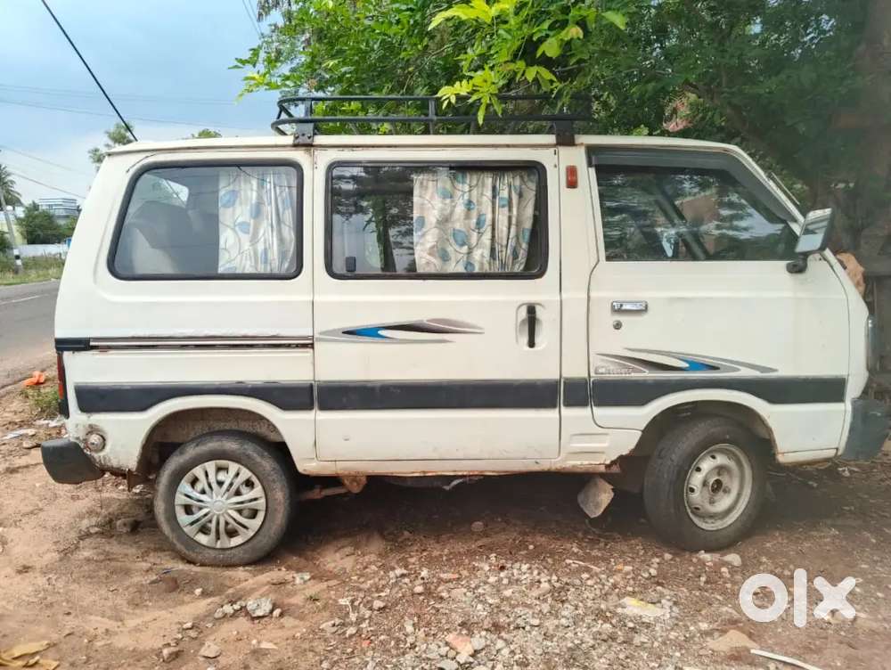 Maruti Suzuki Omni 2010