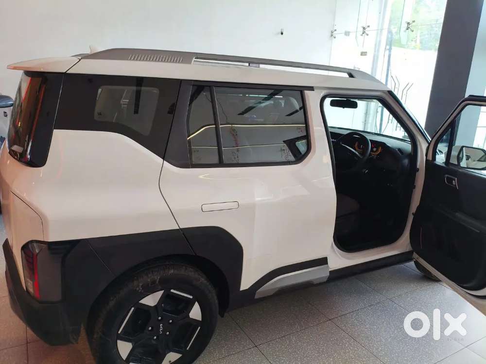 Kia Syros Diesel 2025 Htk Opt