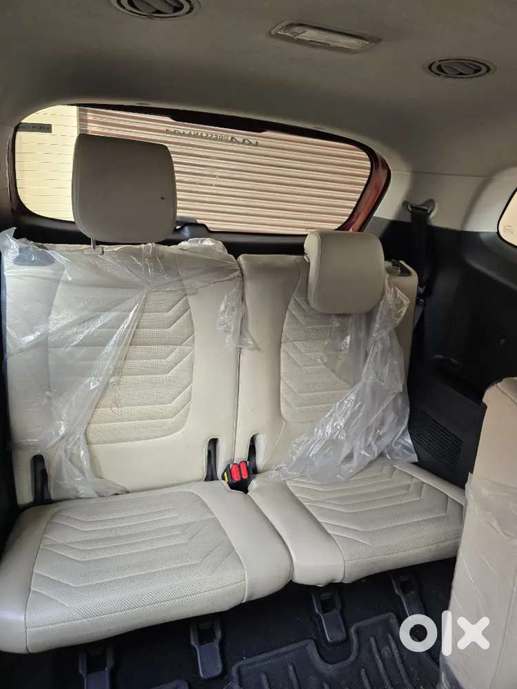 Kia Carens 2023 Petrol 26500 Km Driven