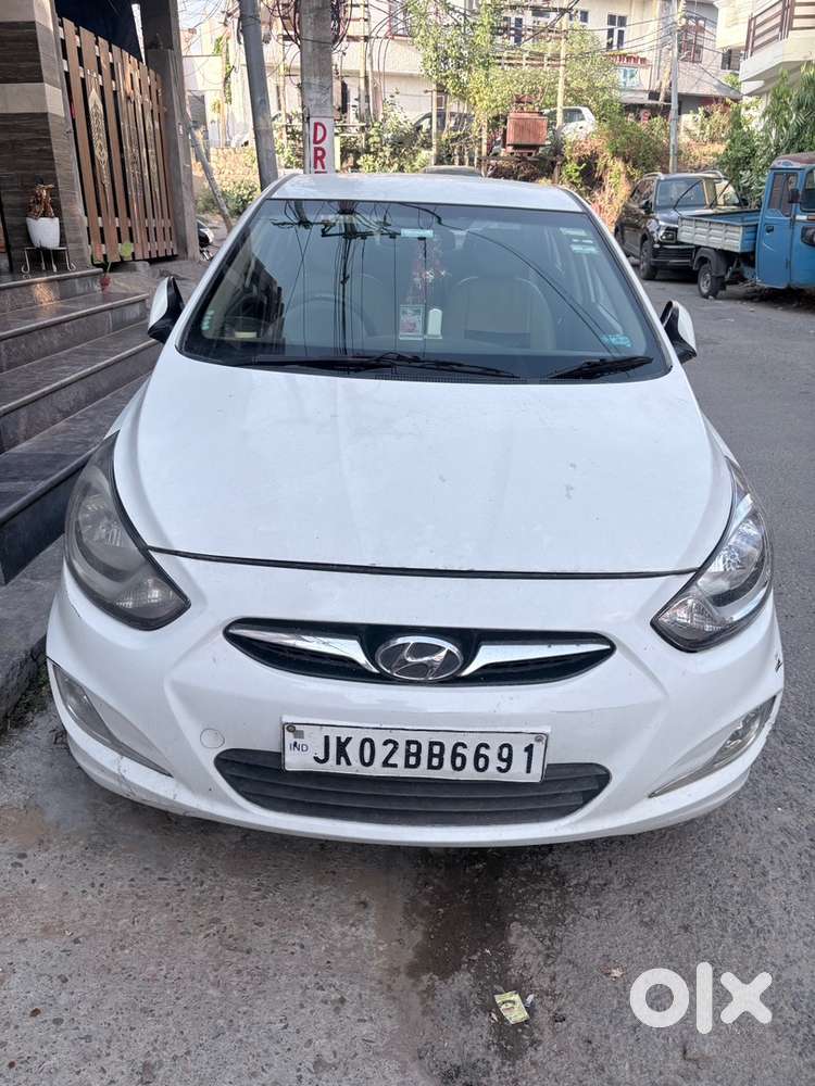 Hyundai Verna Petrol 2013