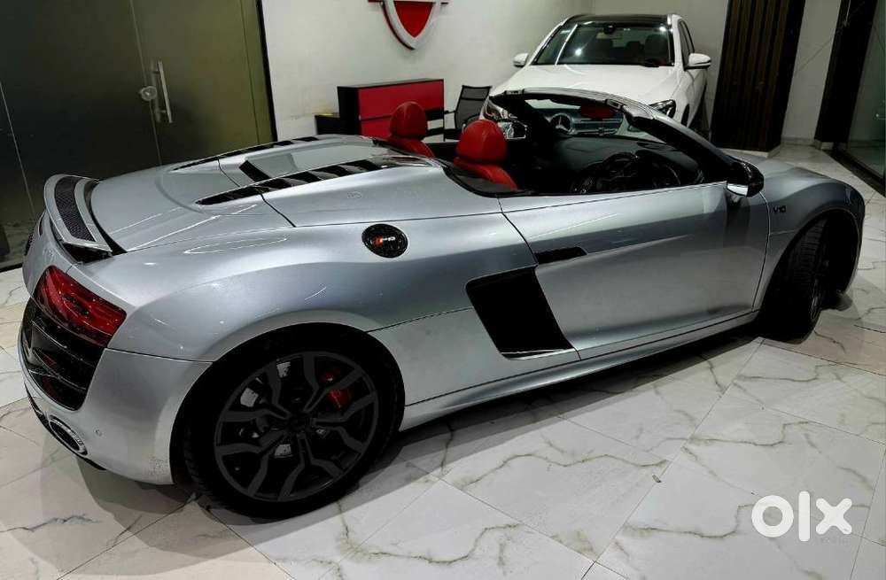 Audi R8 5.2 V10 Spyder, 2011, Petrol
