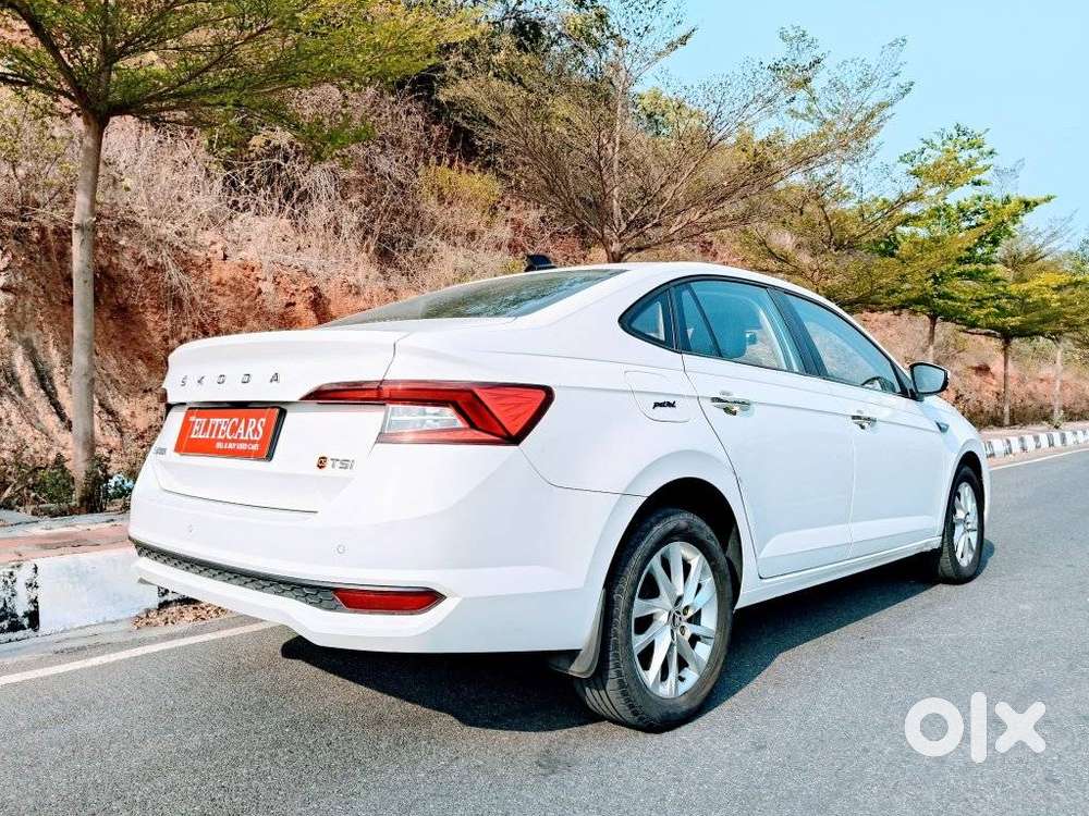 Skoda Slavia Ambition 1.5l Tsi Mt, 2023, Petrol
