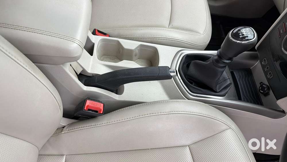 Mahindra Xuv300 W8 Option, 2019, Petrol