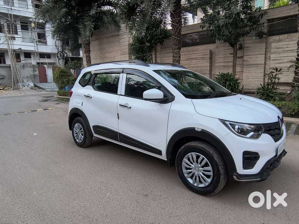 Renault Triber 1.0 Rxe, 2021, Petrol