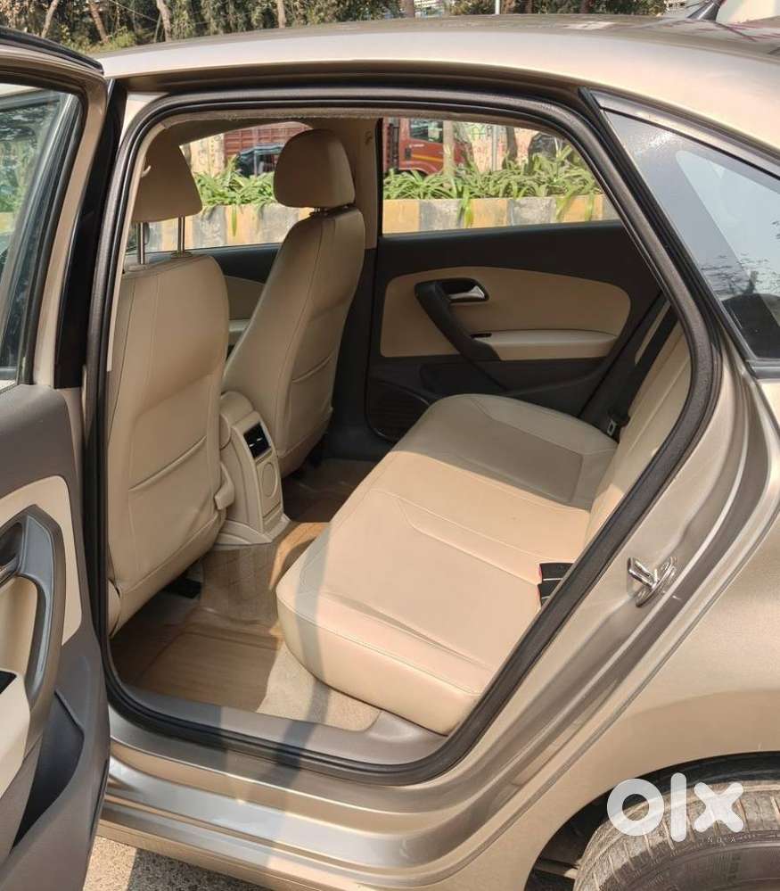 Volkswagen Vento 1.2 Tsi Highline Plus At, 2015, Petrol