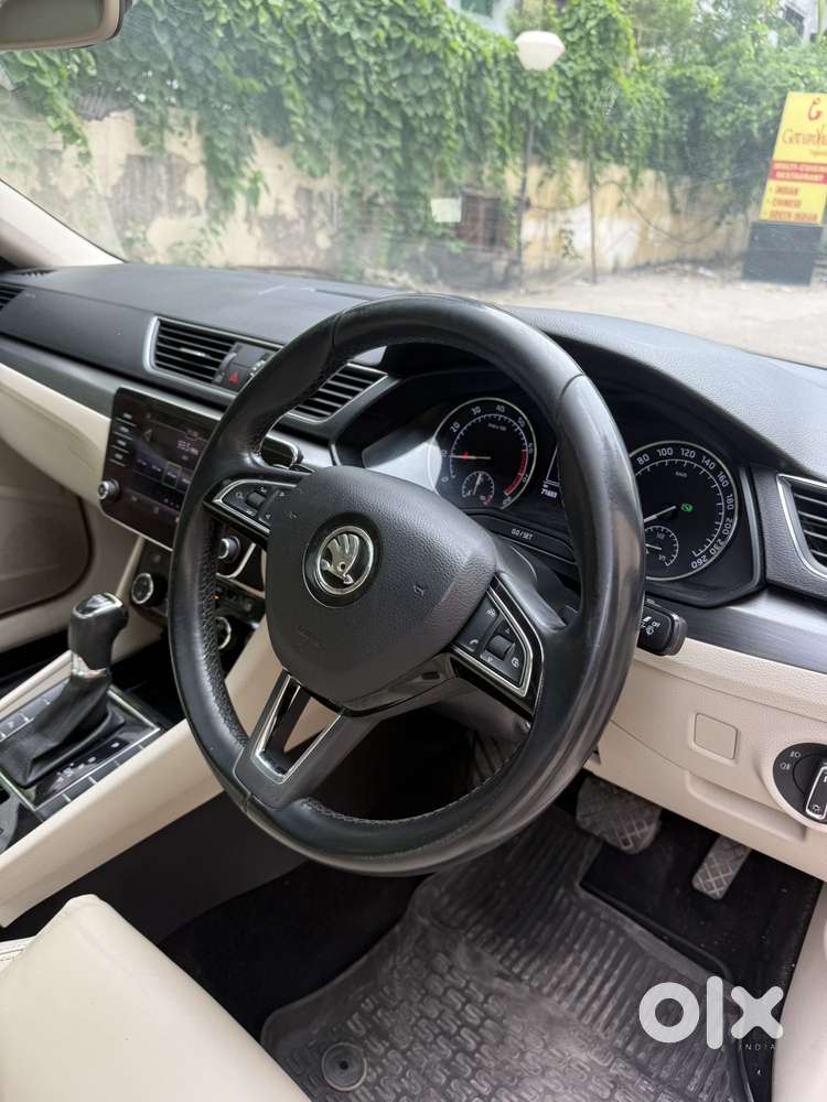 Skoda Superb [ ] 1.8 Style Tsi At, 2018, Petrol