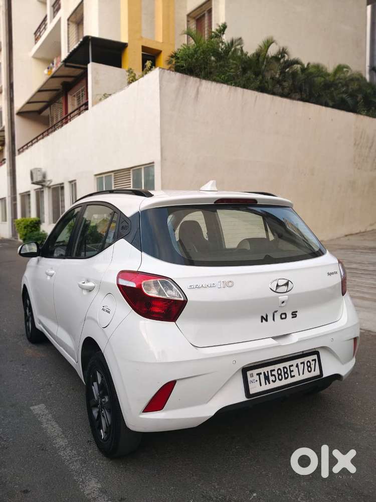 Hyundai Grand I10 Nios Sportz 1.2 At, 2021, Petrol